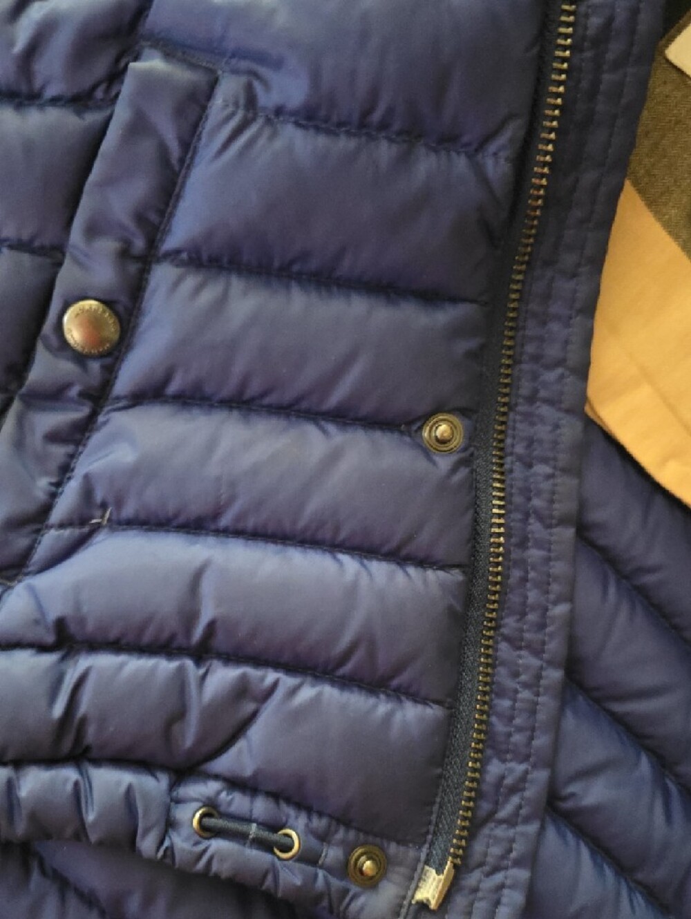 Burberry Kids Navy Blue Quilted Puffer Jacket with Hood - Picture 4 of 11